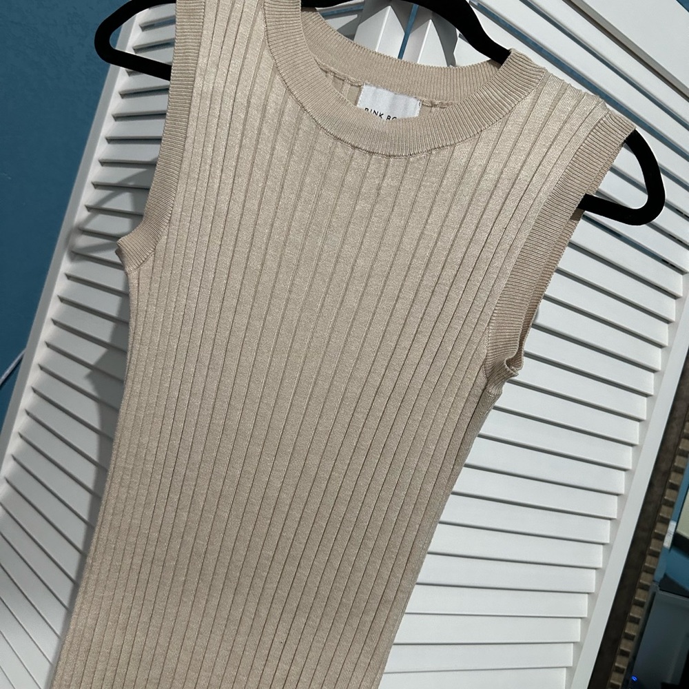 Pink Rose Ribbed Knit Tank Top - Beige